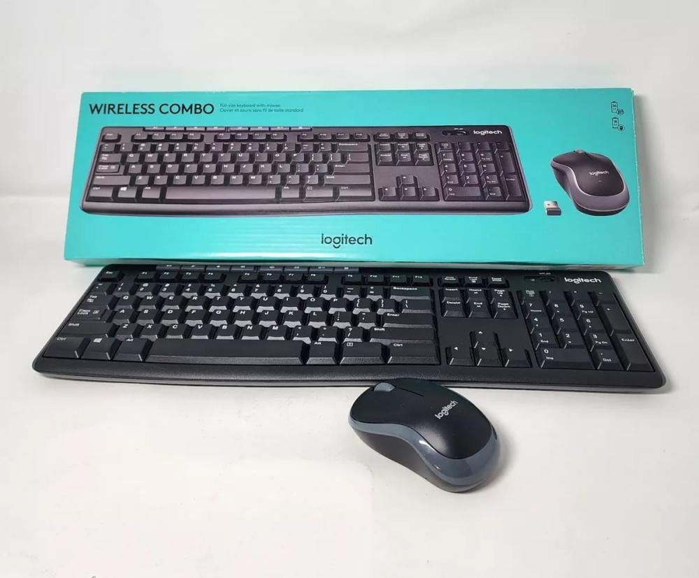 لوحة مفاتيح وفأرة لاسلكية للكمبيوتر