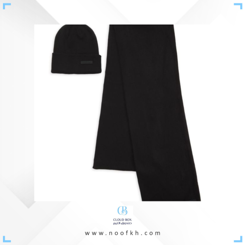 سكارف وقبعه من كالفين كلاين