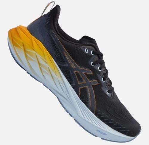 ASICS NOVABLAST 4