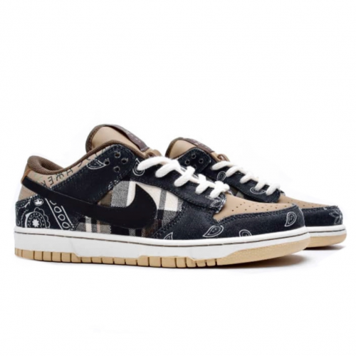 Nike x Travis Scott SB Dunk Low Sneakers