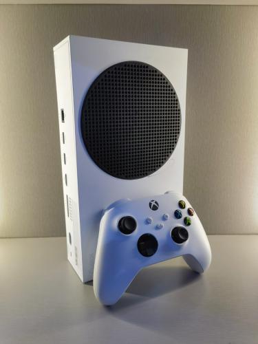 اكس بوكس سيريس  Xbox Series s مستخدم