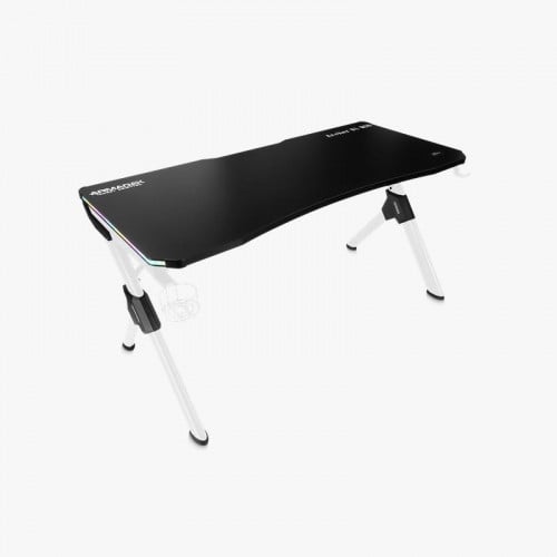 طاولة الالعاب مع اضاءاة+حامل مشروب+ستاند سماعة -Gaming table