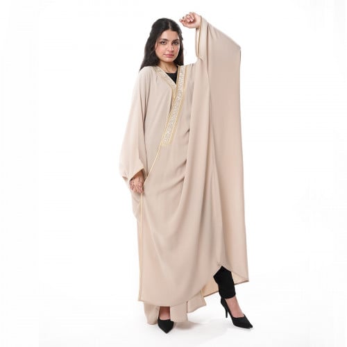 Beige abaya with lettering bisht