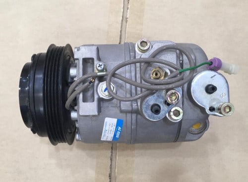 COMPRESSOR AUDI A4 A6 VW PASSAT 12V 4PK No 12813J  كمبروسر اودي وفلكسو