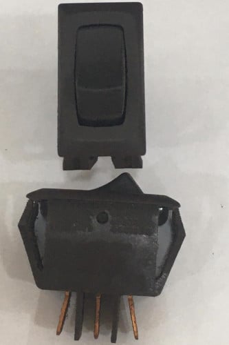 #04513A مفتاح سوتش 3 خط /ROCKER SWITCH 3 TERMINAL US MADE