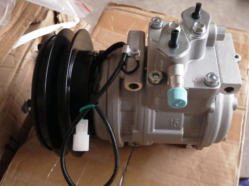 COMPRESSOR KOMATSU EXCAVATOR 24V 1 PK 10PA5 No13174C كمبروسر حفار وشي