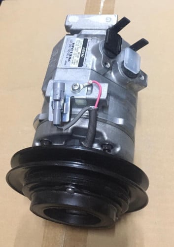 #13132J كمبروسر مكيف ديينا وهينو دوترو وكاتربيلر l COMPRESSOR HINO DUTRO DYNA CATERPILLAR 24V
