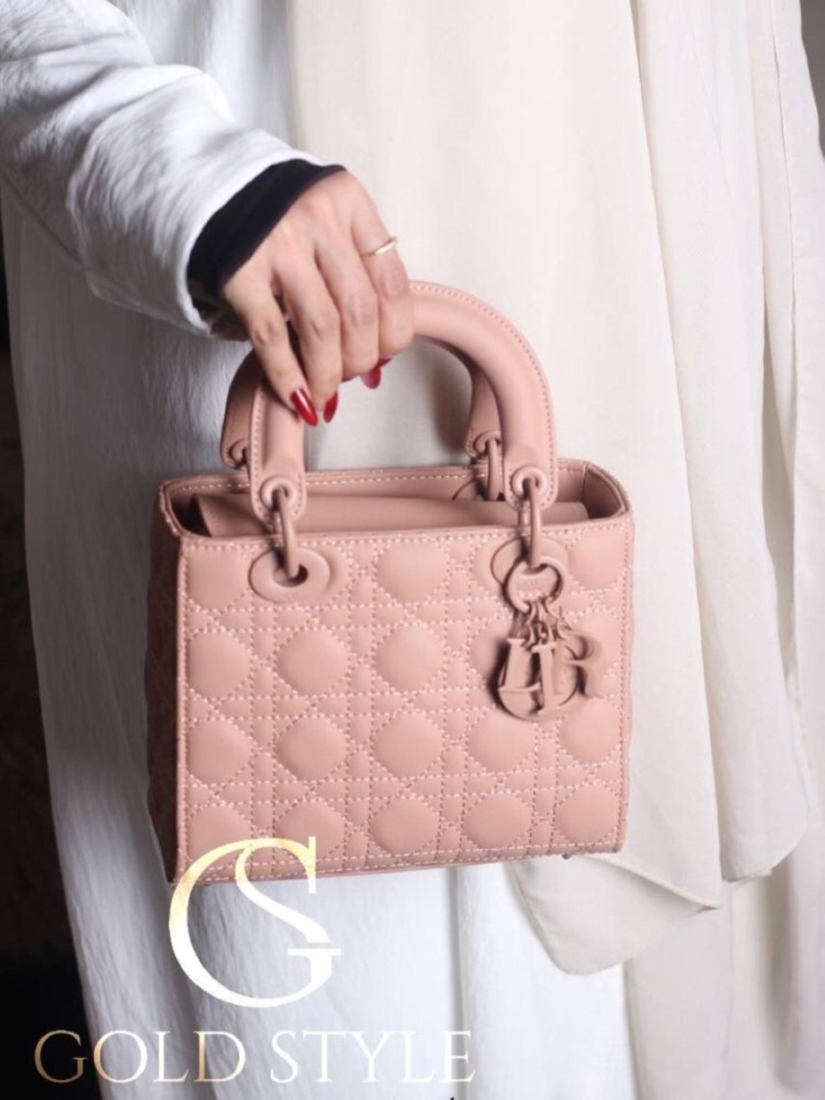 قولد ستايل image-slider-4