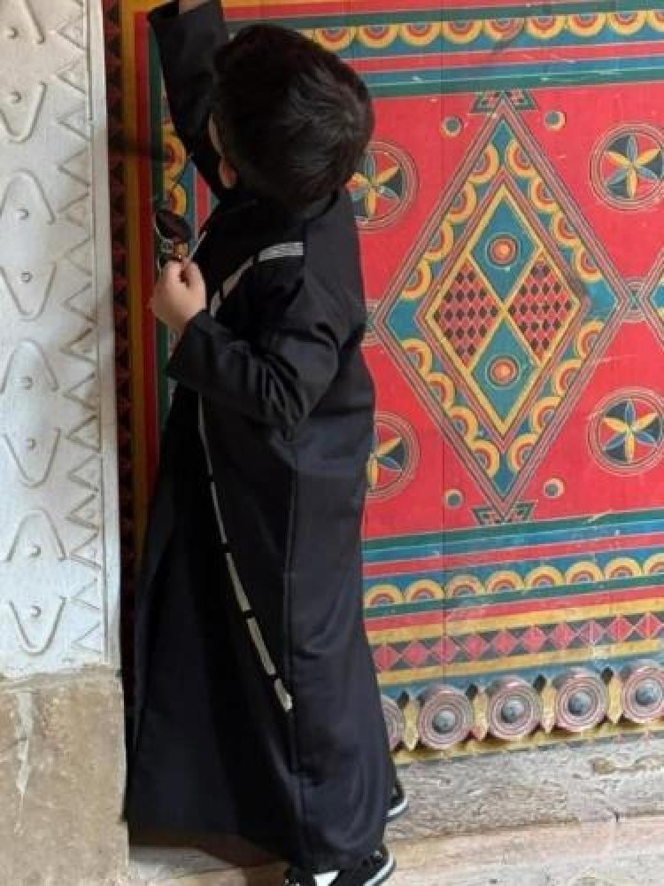 الملابس المناسبة لعمر الطفولة كيف تختار الأفضل لطفلك؟