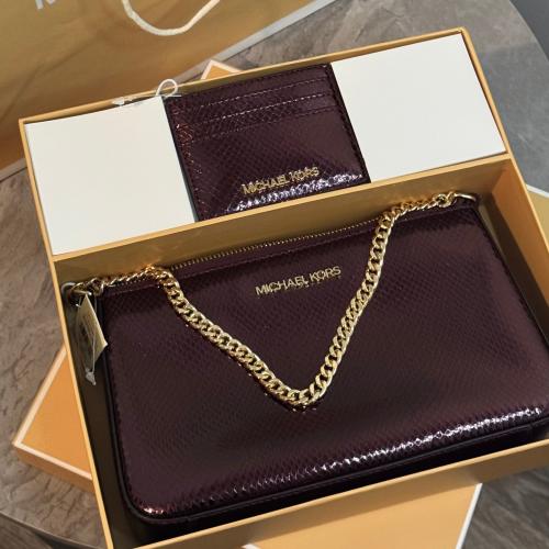 بوكس مايكل كورس