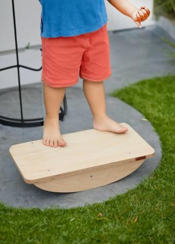 لوح توازن خشبي للأطفال