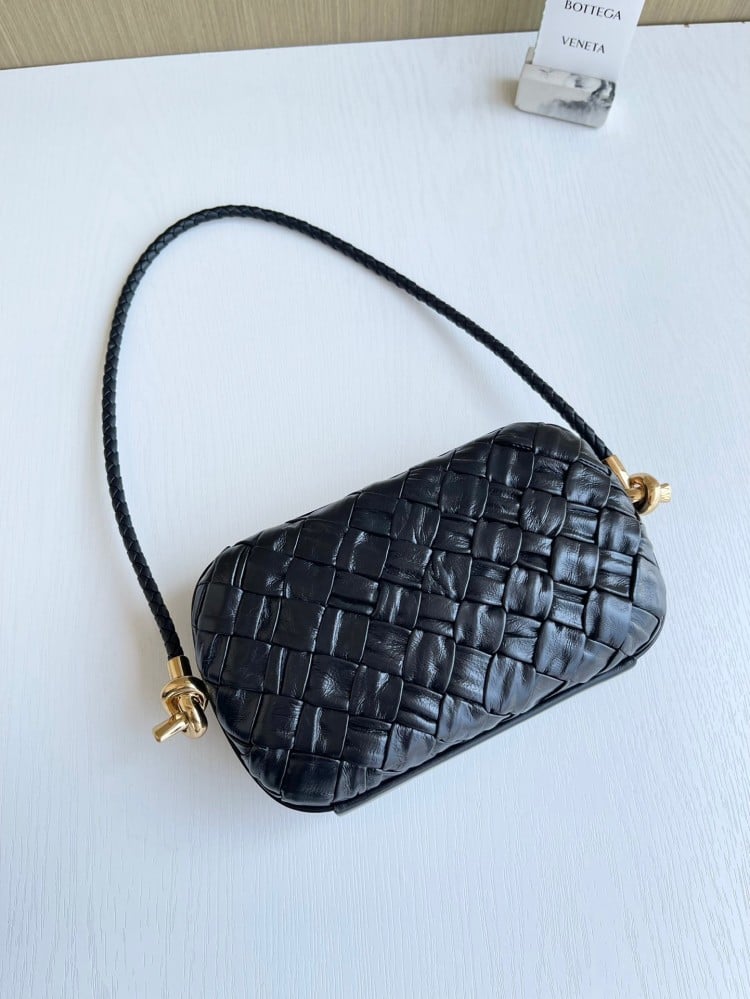 BOTTEGA