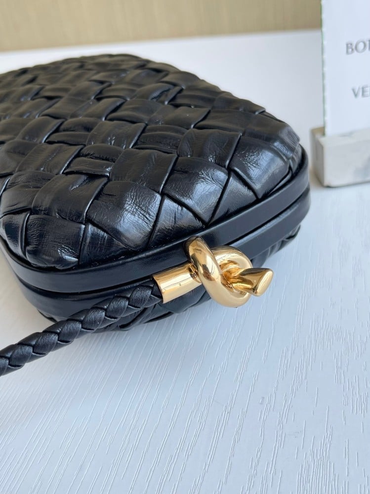 BOTTEGA