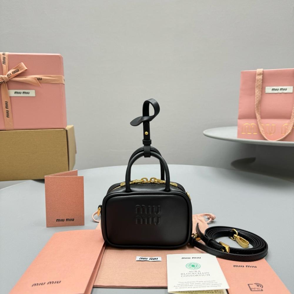 MIU MIU