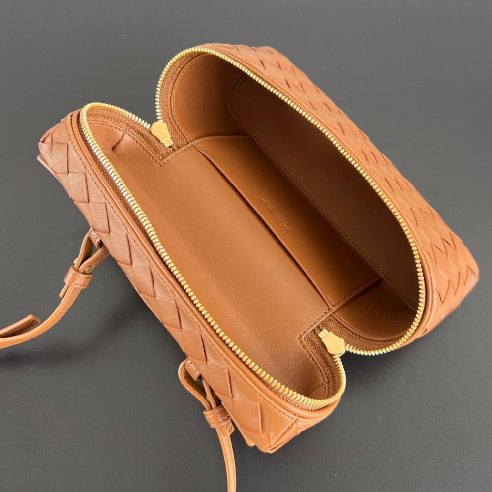 BOTTEGA