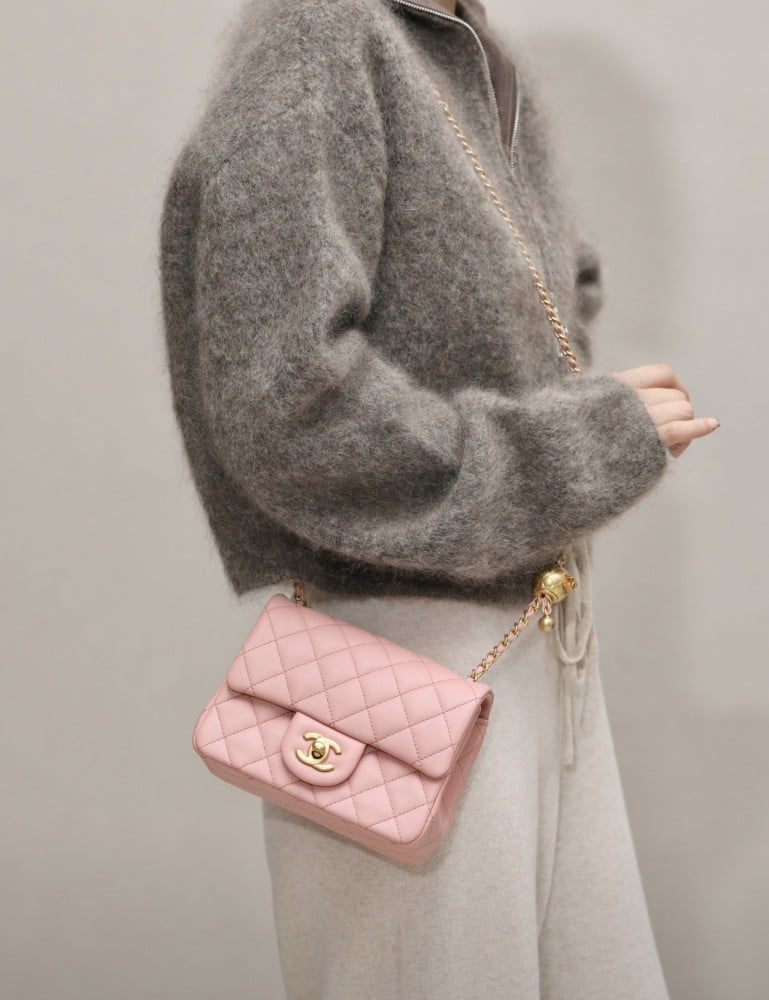 CHANEL- mini
