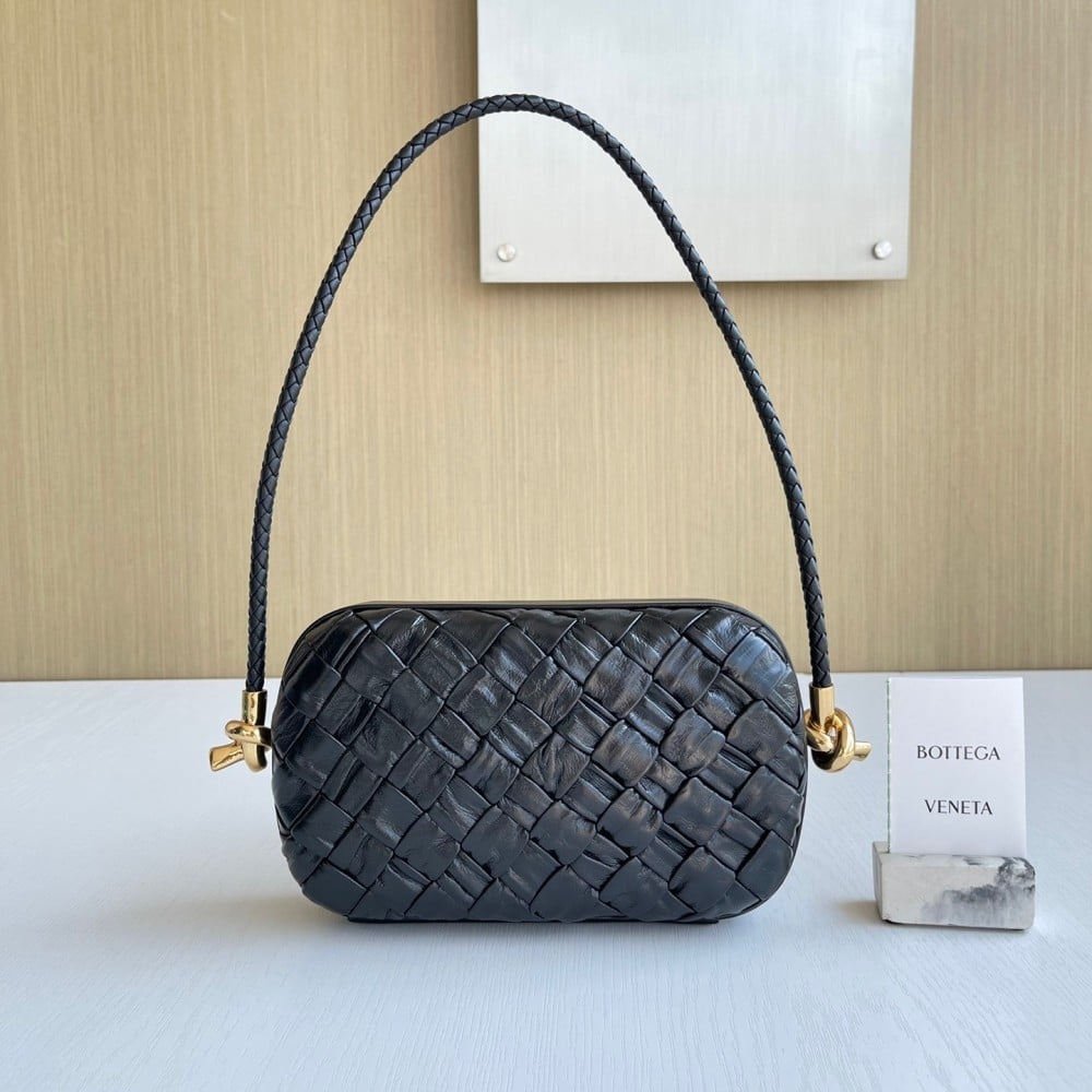 BOTTEGA