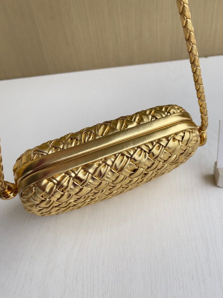 BOTTEGA