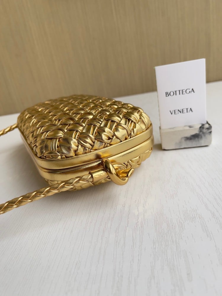 BOTTEGA