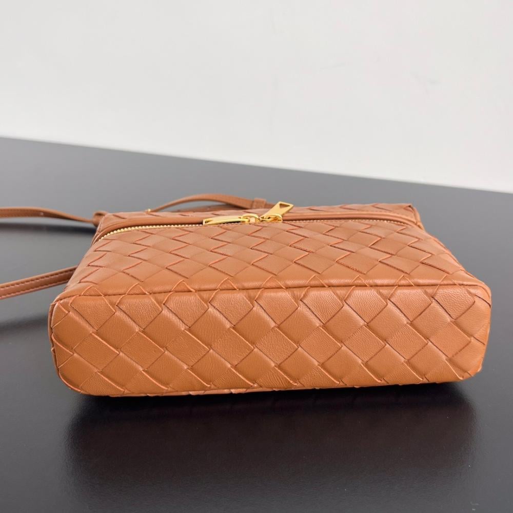 BOTTEGA