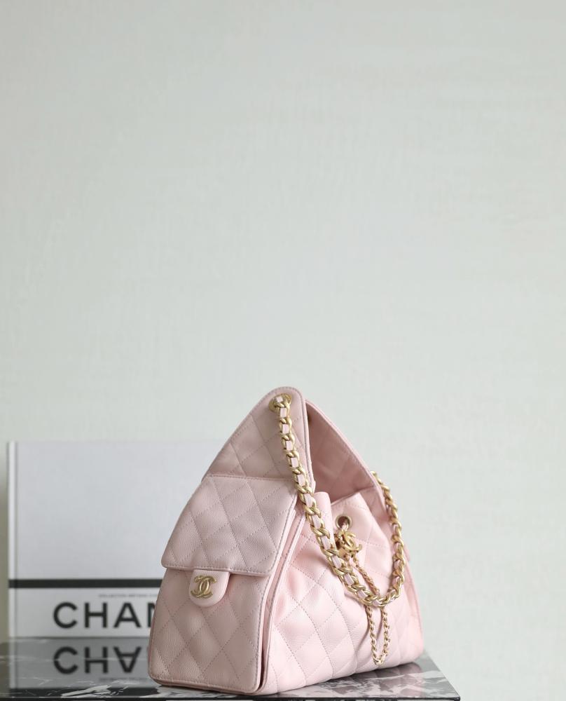 CHANEL- hobo