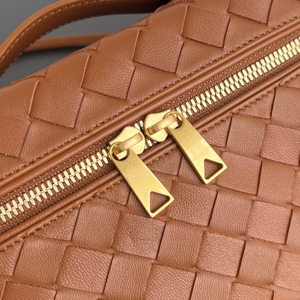 BOTTEGA