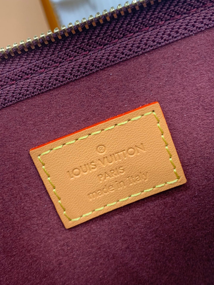 LOUISVUITTON-CARRYALL-