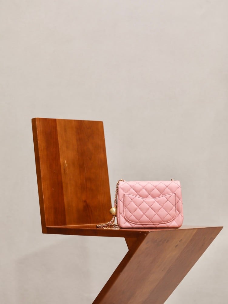 CHANEL- mini