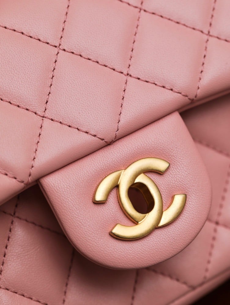 CHANEL- mini