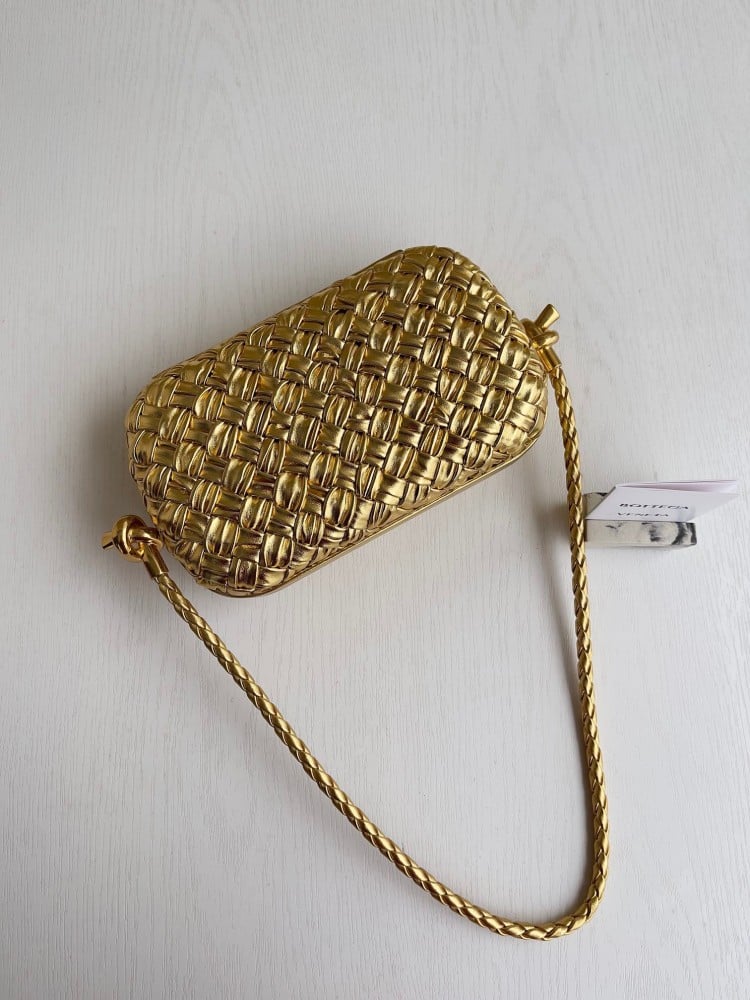 BOTTEGA