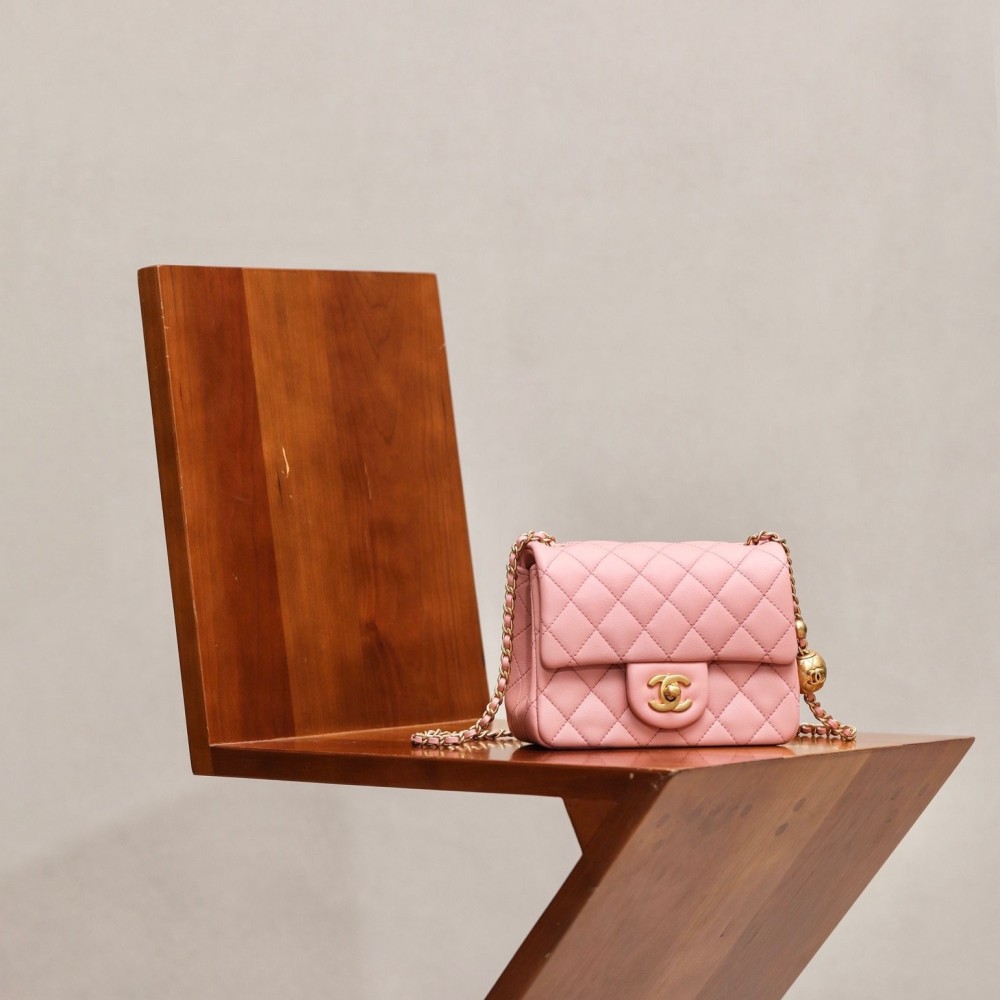 CHANEL- mini