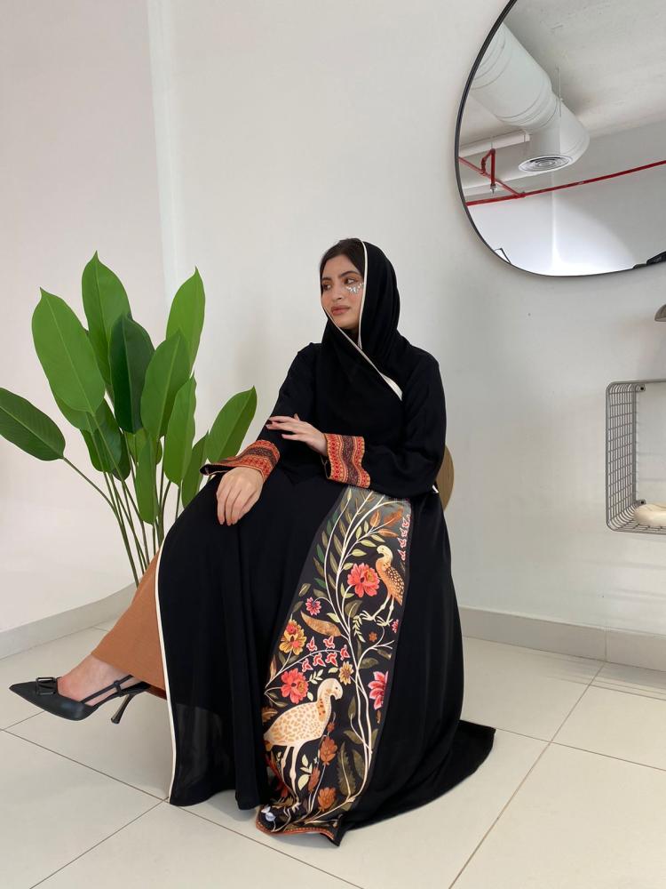 عباية قصة كلوش نوع القماش كريب 10