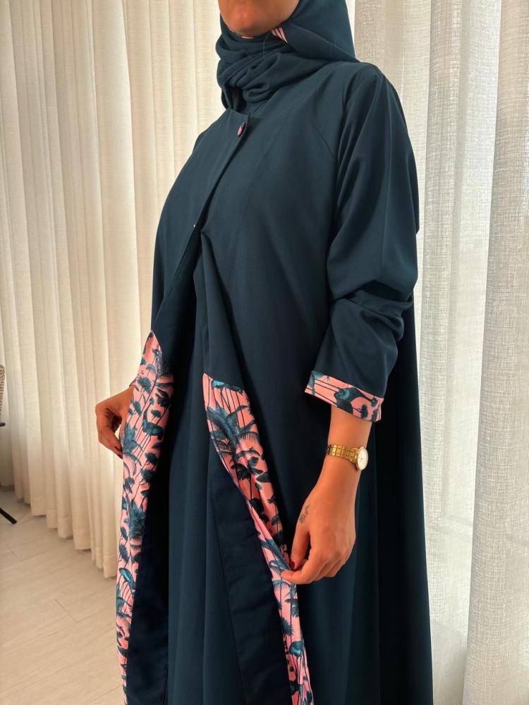 فستان تحت العباية بترولي من هيا عبايه