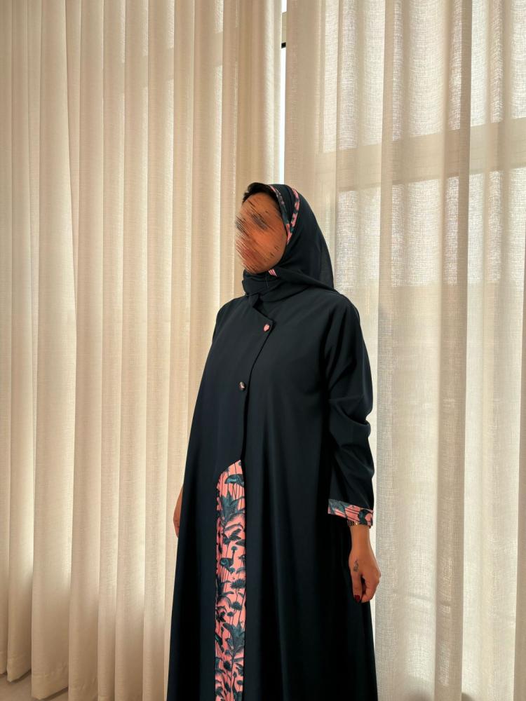 فستان تحت العباية بترولي من هيا عبايه