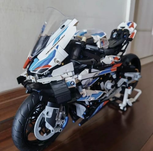 BMW M 1000 RR