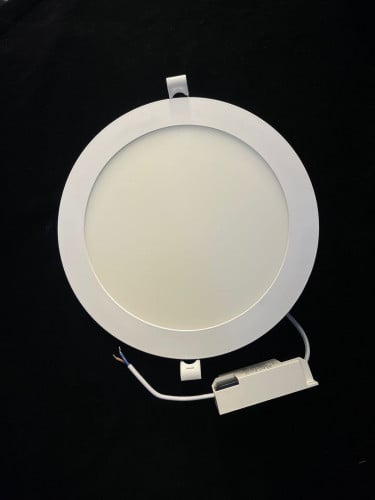 اسبوت لايت بنل 8بوصة 20سم بنور ابيض k6500 24w