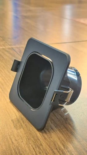 اسبوت مانع توهج 3 بوصه مربع اسود كامل