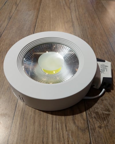 لطش cobخارجي 6بوصه 16سم 20wالاضاءة اصفر k3000