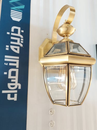 فانوس جداري خارجي ذهبي