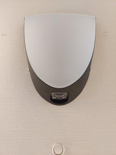 إنارة بصمة LEDجداري خارجي باللونk3000 الاصفر20w+1