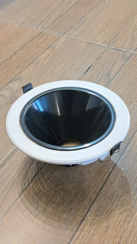 اسبوت مانع توهج 6 بوصه GU10 اطار ابيض بأسود