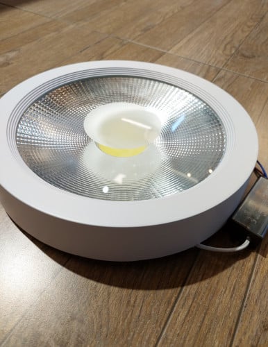 لطش cob خارجي 12بوصة 30سم 40w الإضاءة اصفر k3000