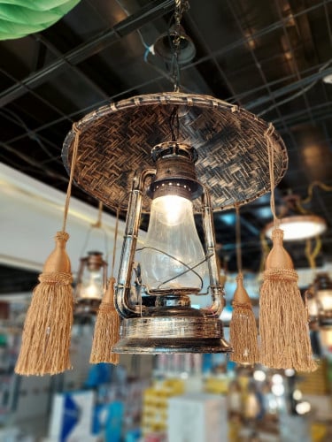 ثرياء سراج تراثي بقبعه من القش مقاس XL سنه E27