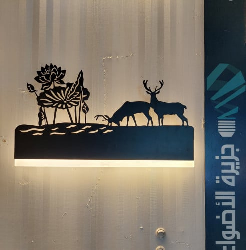 جداري داخلي جرم اسود زخارف