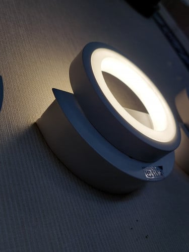 جداري داخلي مفرد جرم ابيض 3 اللوان