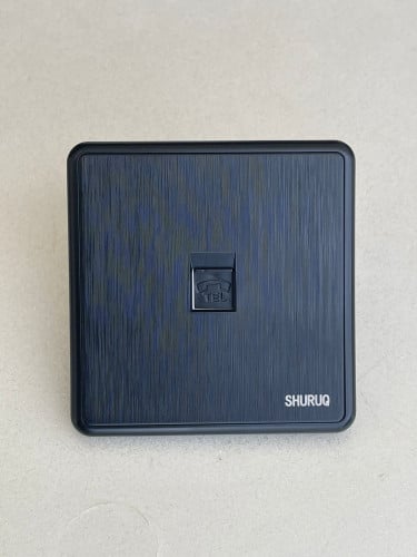 فيش تلفون اسود معتق بيانو