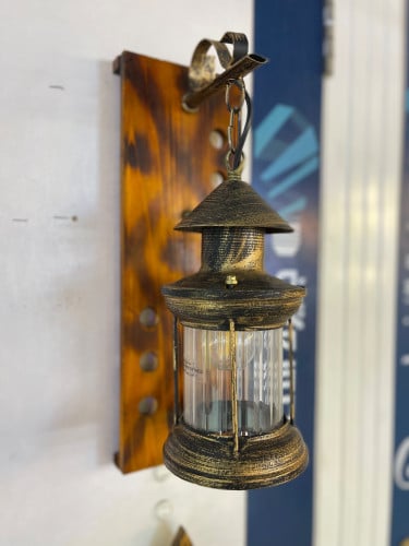 سراج جداري تراثي قاعدة خشبيه E27