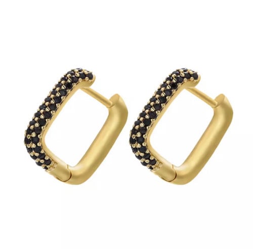 حلق مربع زركون اسود