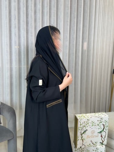 بليزر كريب الاناقة بدون تحديد الأكماماللون كموني