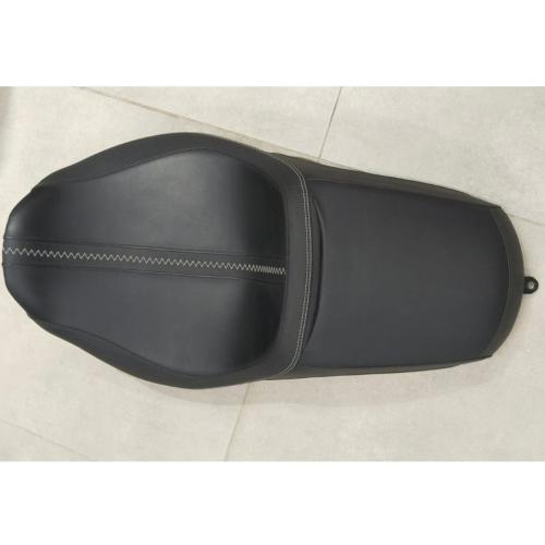 مقعد شخصين Harley-Davidson لدراجات هارلي رود / ستريت قلايد 2024 - 2025 مستخدم حالة شبهه جديد